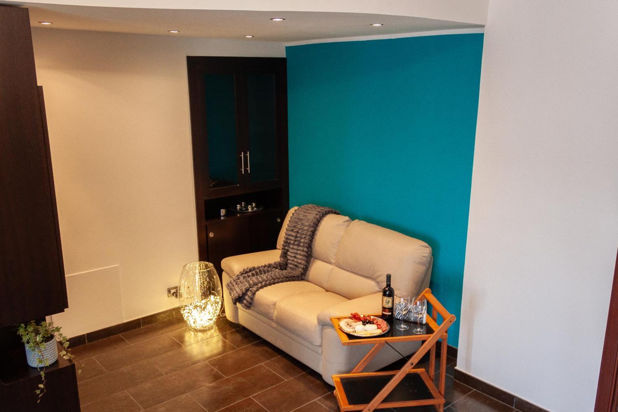A Casa Di Marco Guesthouse - Apt Di Ciampino E Stazione Per Roma Marino Ngoại thất bức ảnh